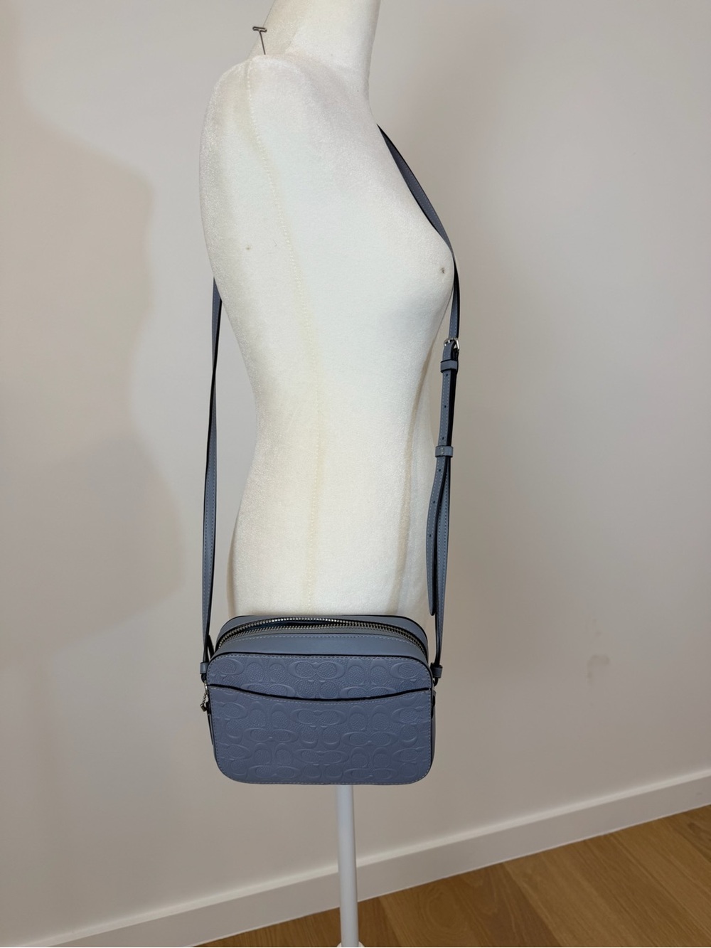 Coach Mini Camera Bag and Wallet in Twilight Blue - Picture 4 of 9